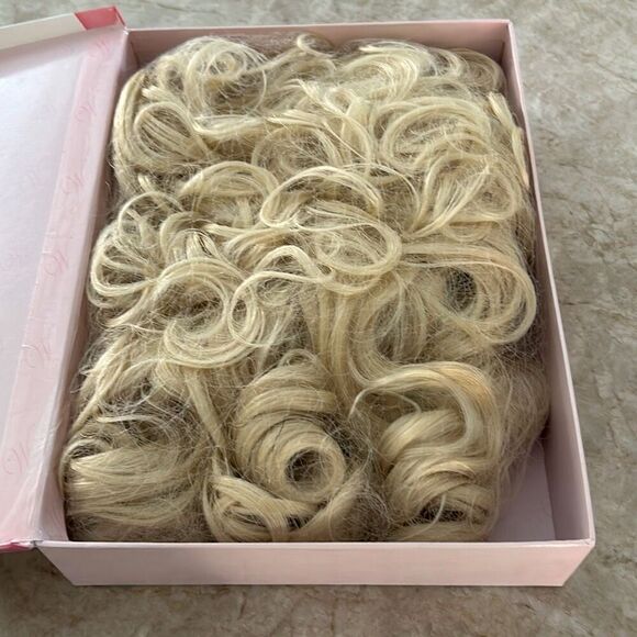 SWEET MARIE Victorian Wig NWT - Picture 4 of 6